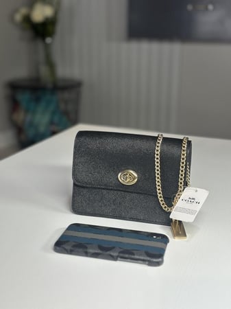 شنطة bowery coach F31387 كوتش بوري كروس بودي كلاسيك مع كارد هولدر - اسود/ ذهبي