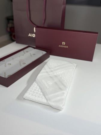 شماغ اجنر - ابيض