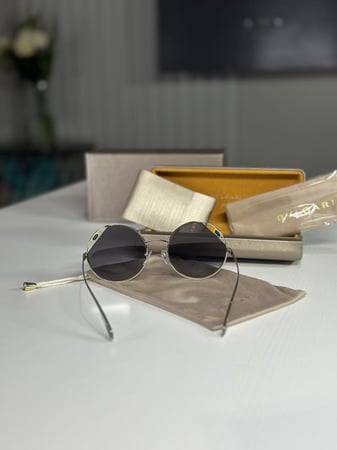 نظارة بولقاري بهيكل خفيف من الستيل وتصميم دائري فخم يناسب جميع الاوقات- ذهبي/ اخضر