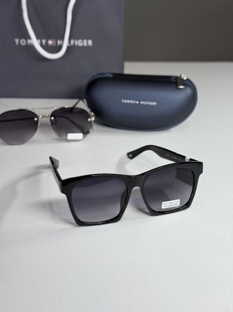 تومي بلاستيك فريم مكس اسود 52mm العدسه