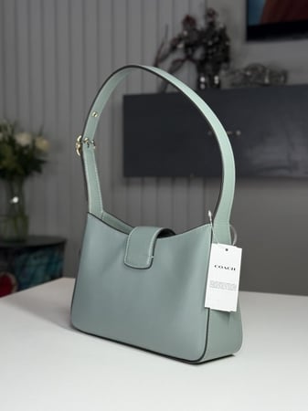 كوتش ليزا شولدر لون سيج coach liza sage