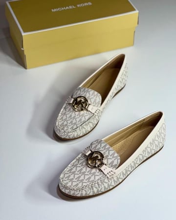 درايفر فولتن فانيلا سجنتشر لوفر FULTON DRIVER MK SIG vanilla مايكل كورس