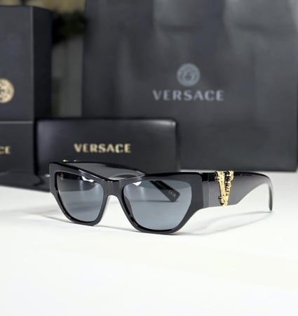 نظارة فيرزاتشي سوداء كات اي فيرتوس Versace Virtus Cat-Eye Sunglasses