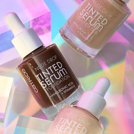 كريم أساس سائل تينتد سيروم فاونديشن نود دروب من كاتريس - W038