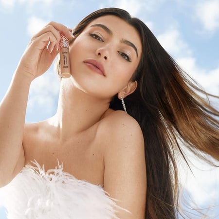 كونسيلر خافي عيوب شيب تيب من تارت - 22N لايت ناتشورال