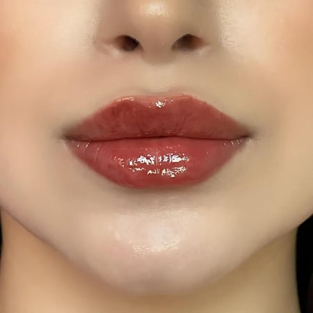 مرطب شفاه ذا سيرف 05 من لوكا