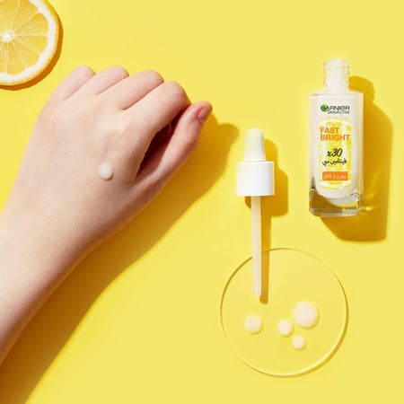 سيروم للتفتيح السريع فيتامين سي من غارنييه - 15 مل