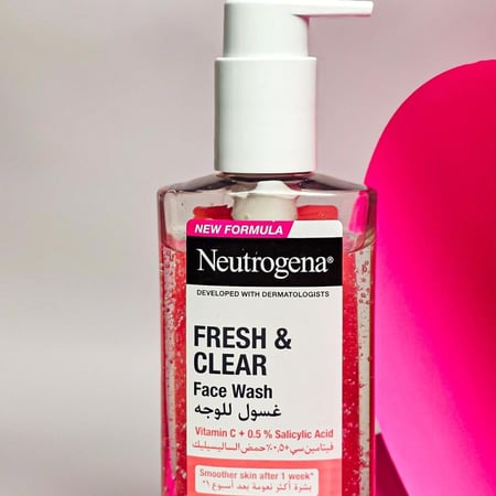 غسول الوجة فريش آند كلير بفيتامين سي وحمض الساليسيليك من نيتروجينا - 200 مل