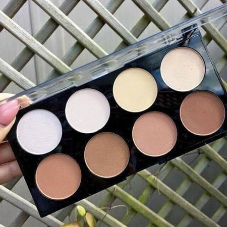 ايكونيك لايتس اند كونتور برو من ريفوليوشن ميك اب