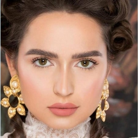 عدسات لاصقة ناتشورال كور قرين