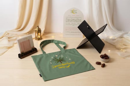 فاصلة ونسألك نورًا