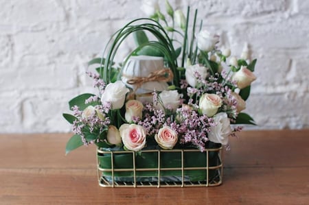 سلة ورد فاصلة عذبة