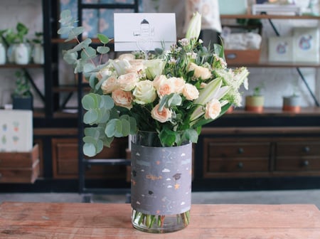 فازة ورد فاصلة فرحة تخرج