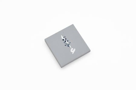 لوحة كانفس حرف أ