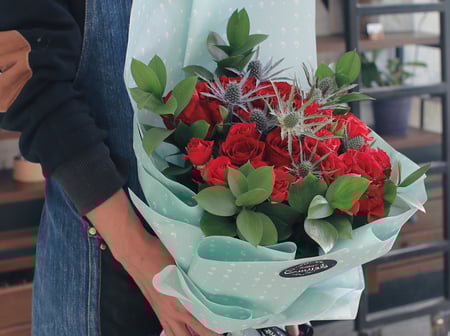 باقة ورد فاصلة ممتلئ بك