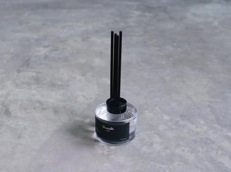 دفيوزر رائحة المسك والزعفران