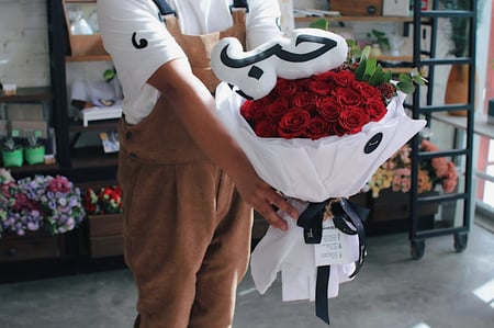 باقة ورد فاصلة ازهو بك