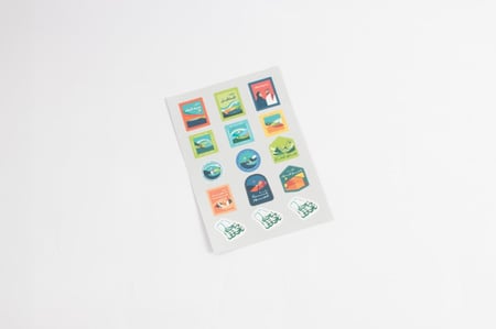 ملصقات نحلم ونحقق