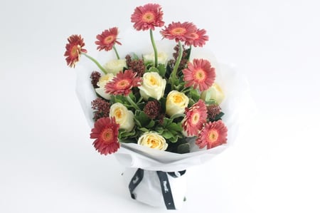 باقة ورد وأتى الخريف