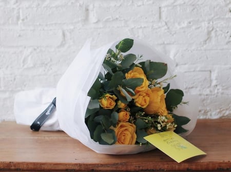 باقة ورد فاصلة شمس الأحلام