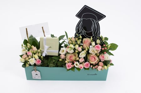 بوكس ورد تخرج وردي