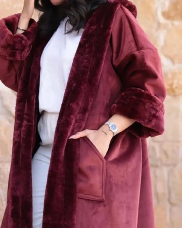 فروه نسائيه احمر غامق
