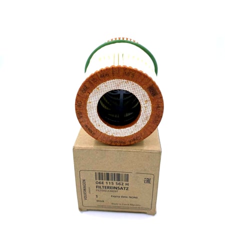 فلتر زيت فولكس واجن 06E 115 562 H