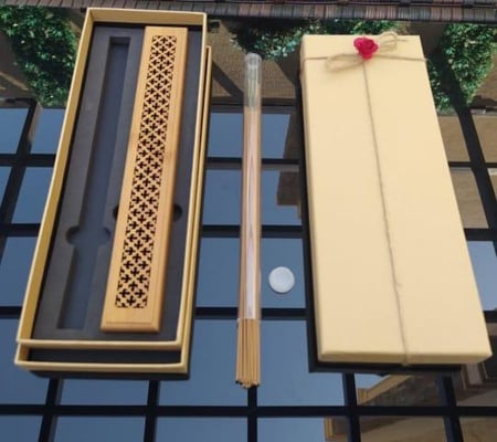 مبخره ذكيه طويله مع 30 عود كمبودي