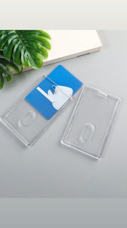 حامل بطاقة التعريف بلاستيك - ID Card Holder