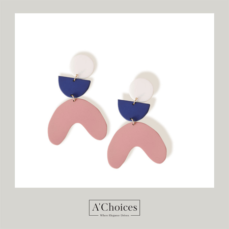 اقراط مصنوعة من الإكريليك الملون بعدة أشكال مختلفة