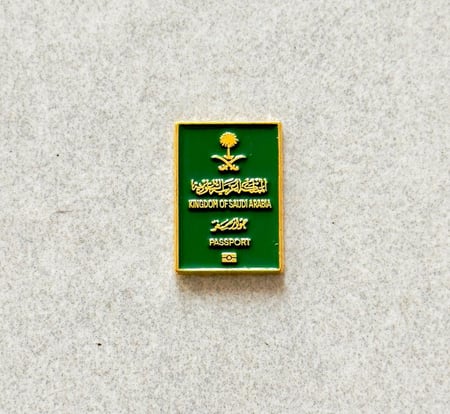 ملصق معدني - جواز سفر سعودي