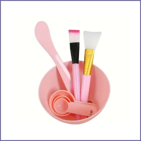 مجموعة تحضير وتطبيق منتجات العناية