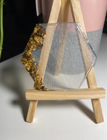 تعليقة سياره بورق مللون