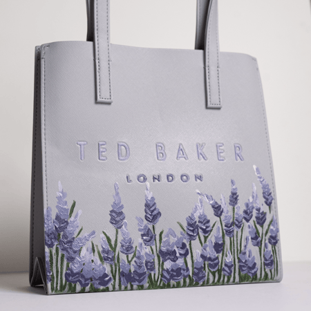 حقول الخزامى