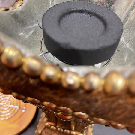 قاعدة معدنية للجمر مقاس كبير