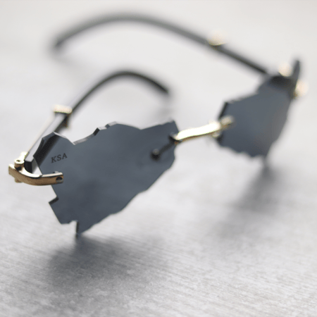 نظارة المملكة أسود