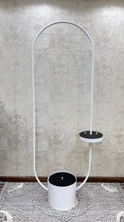 مبخرة ملابس ابيض