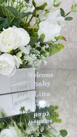 تعليقه  باب اكريلك للمواليد