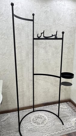 استاند ملابس نص دائره