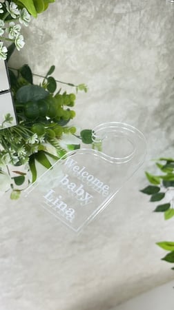 تعليقه  باب اكريلك للمواليد