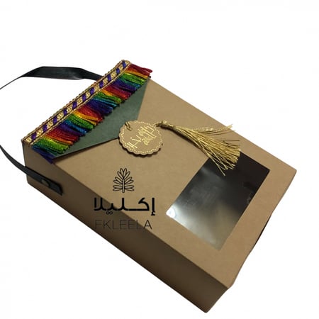 علب عيديات كرتونيه كبيره ملونه / علب توزيعات العيد / كيس عيديات ( 12 علبه )