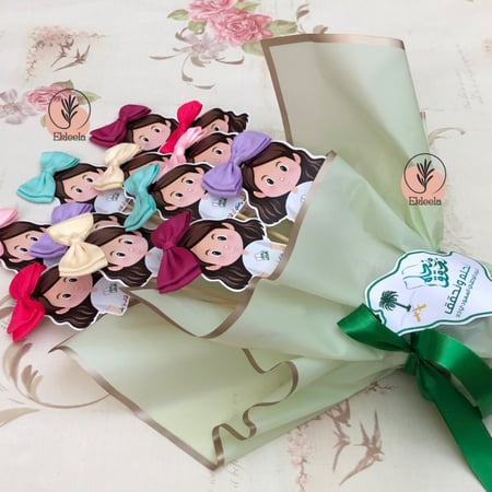 باقة فيونكات شعر ملونه لليوم الوطني نحلم ونحقق ( 12 فيونكه )