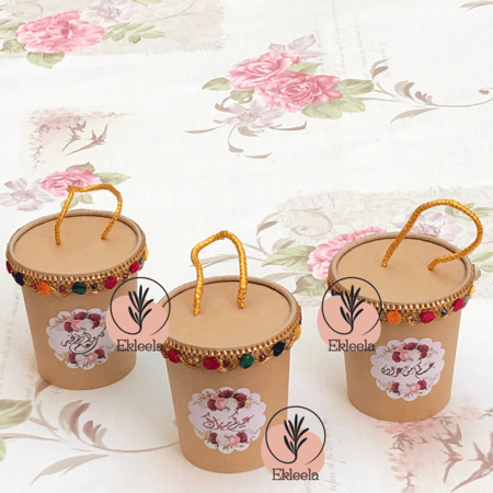 علب توزيعات كرتونيه شعبيه  بدون تعبيه / علب عيديات ( 12 علبه )