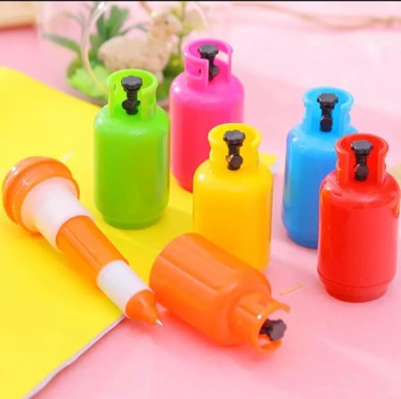 اقلام توزيعات شكل غاز / توزيعات الدفاع المدني ( 12 قطعه )