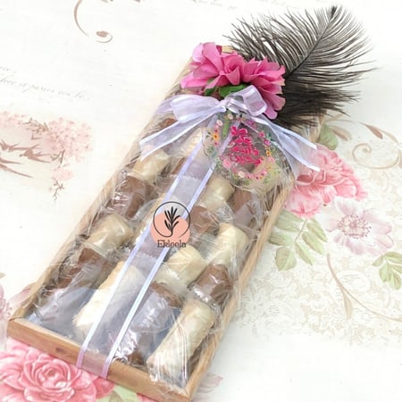 هدايا العيد والعيديات / و تقديمات العيد و رمضان ( قطعه واحده )