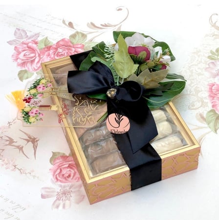 صواني تقديمات العيد. و رمضان ( قطعه واحده )