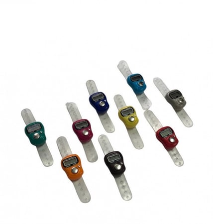 توزيعات ورقيه بثيم عن اليوم العالمي اللغه العربيه ( 12 قطعه )