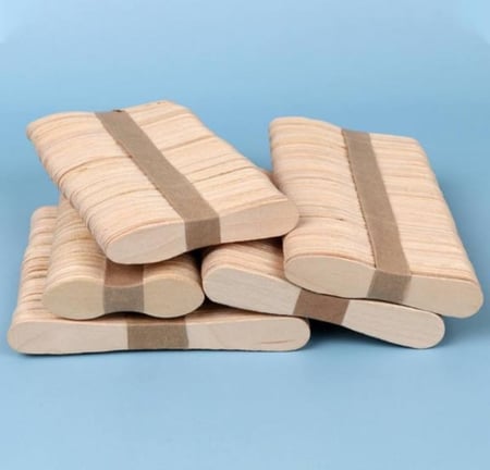 اعواد خشب ميني / عود خشب صغير للحلويات والشكولاه ( 48 حبه )