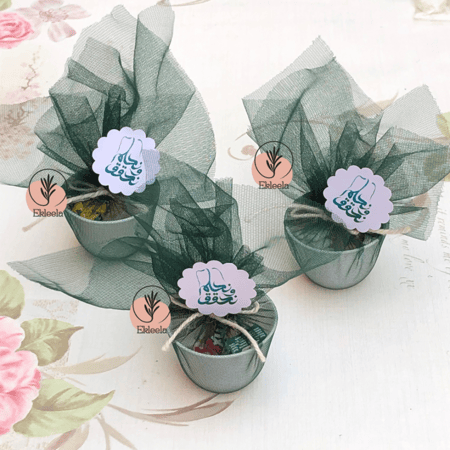 توزيعات فناجين القهوه البلاستيكيه بثيم ورقي لليوم الوطني نحلم ونحقق( 12 قطعه )