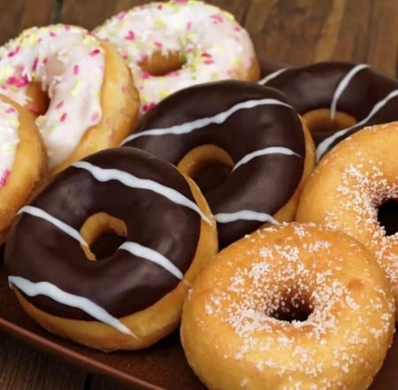 قطاعة الدونات / قصاصة عجين ( قطعه واحده )